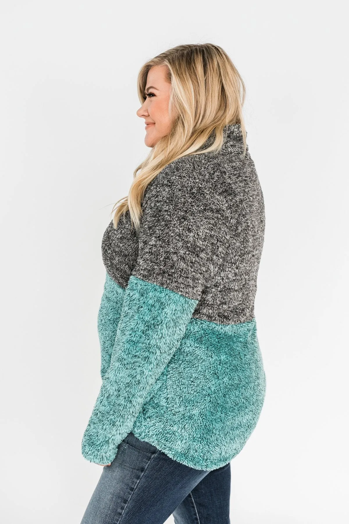 Adjustable Band Color Block Sherpa- Charcoal & Turquoise