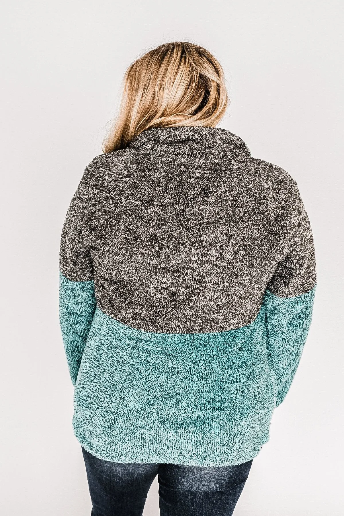 Adjustable Band Color Block Sherpa- Charcoal & Turquoise