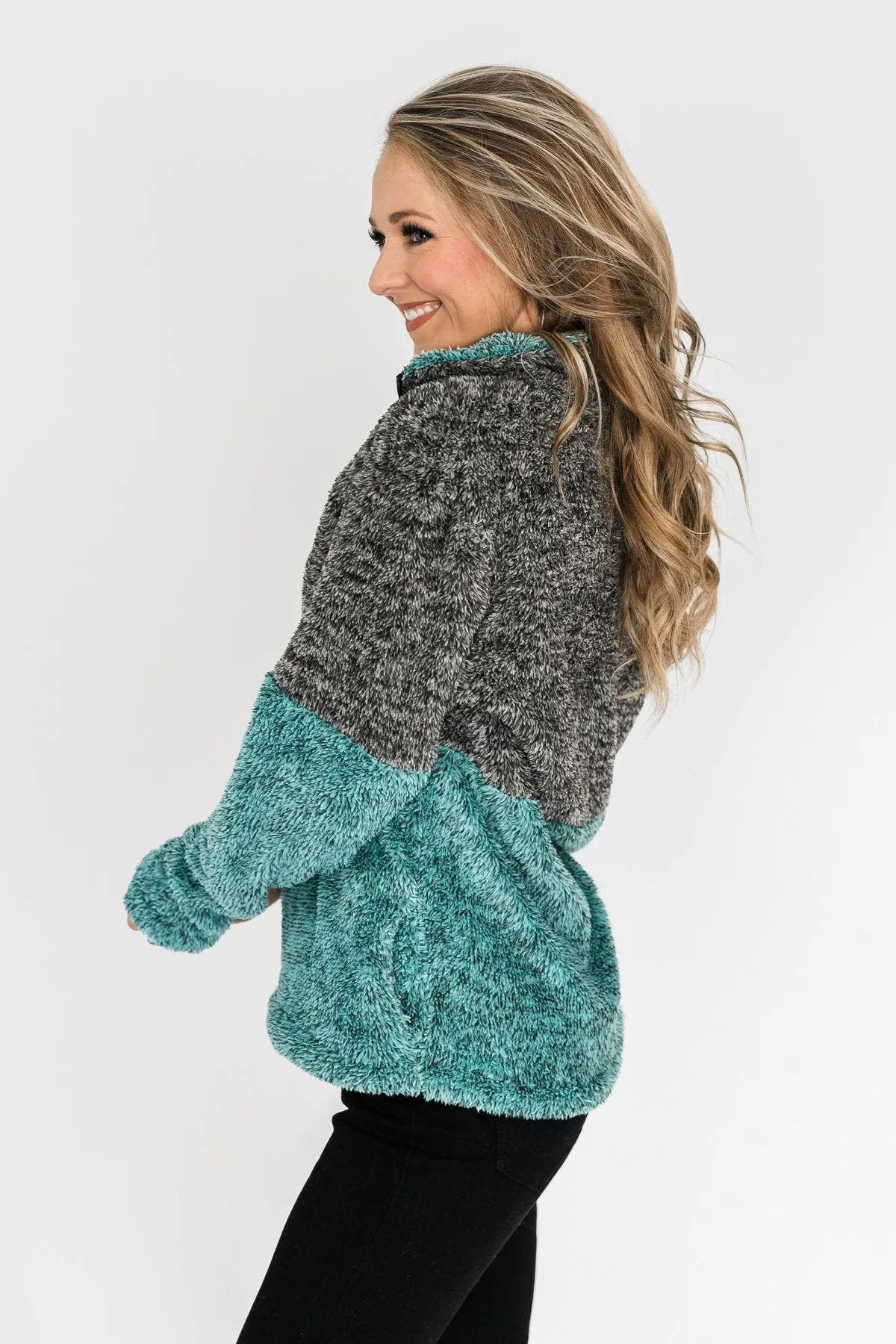 Adjustable Band Color Block Sherpa- Charcoal & Turquoise