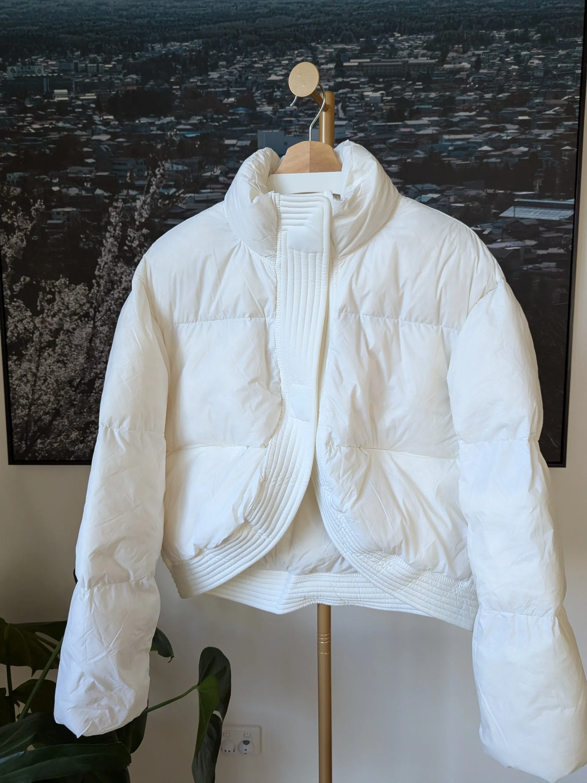 Brand New Goose Down Jacket Size 8-12 FREE SHIPPING 118 White