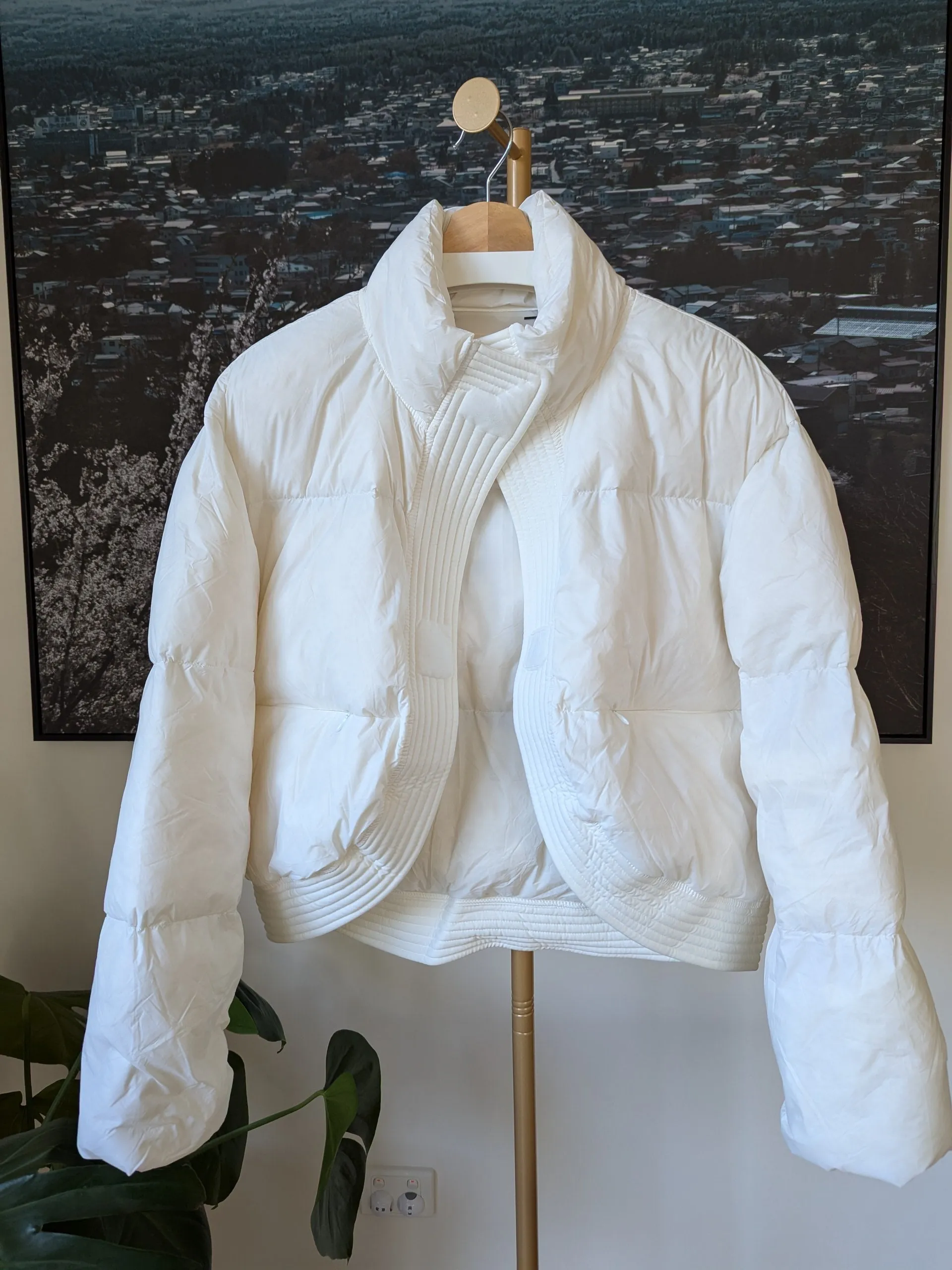 Brand New Goose Down Jacket Size 8-12 FREE SHIPPING 118 White