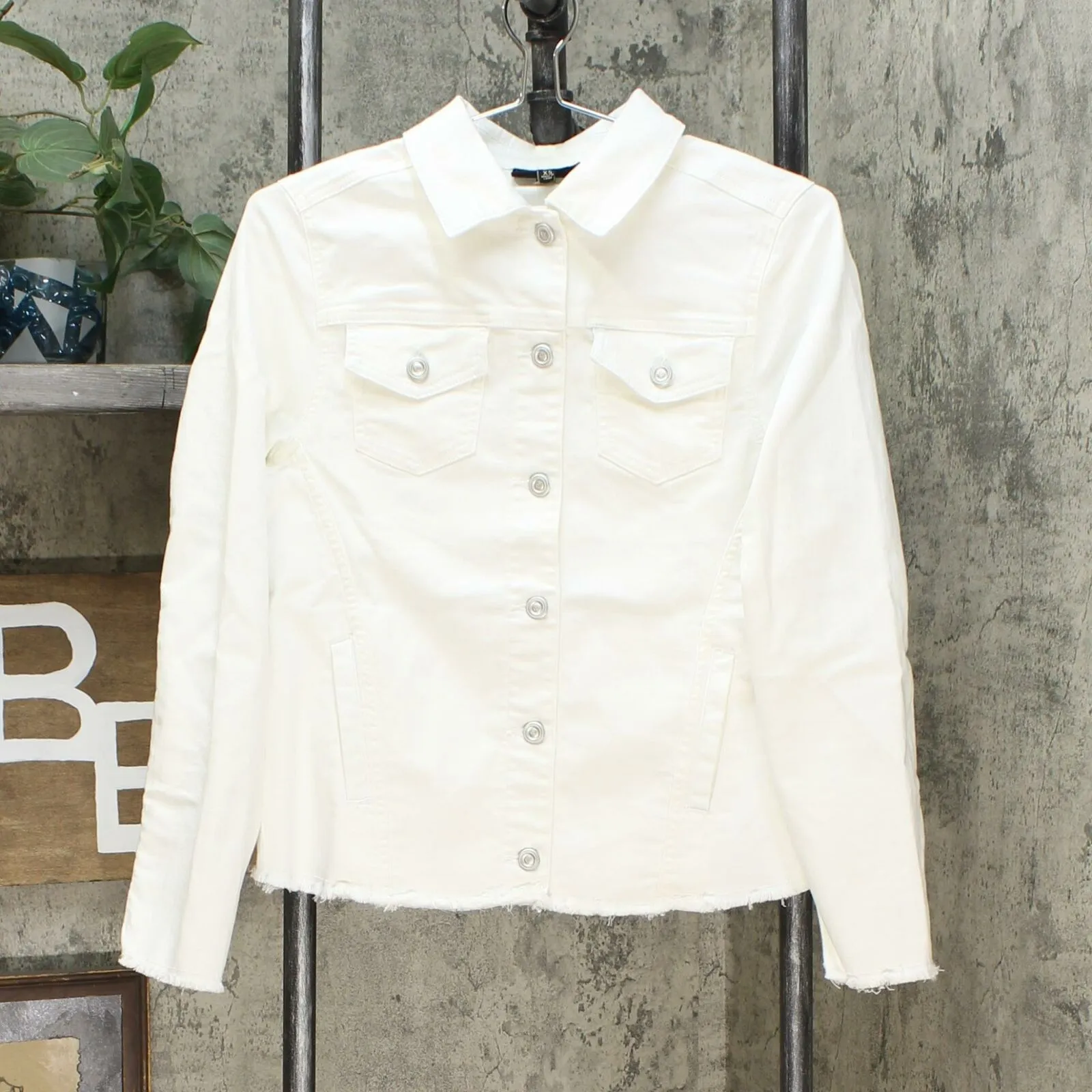 DG2 by Diane Gilman Women's Frayed Hem Denim Jacket Ivory XS