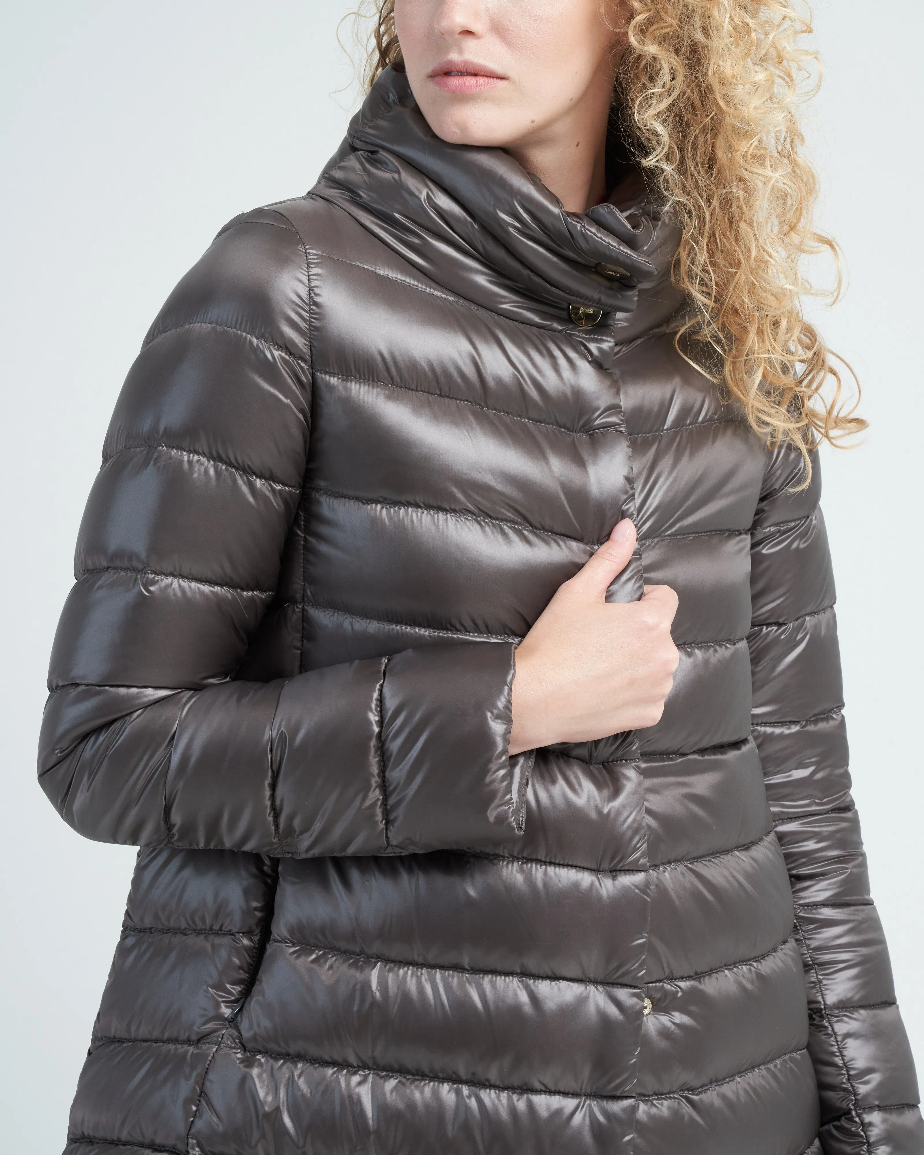 iconico amelia nylon ultralight a-line hi-lo