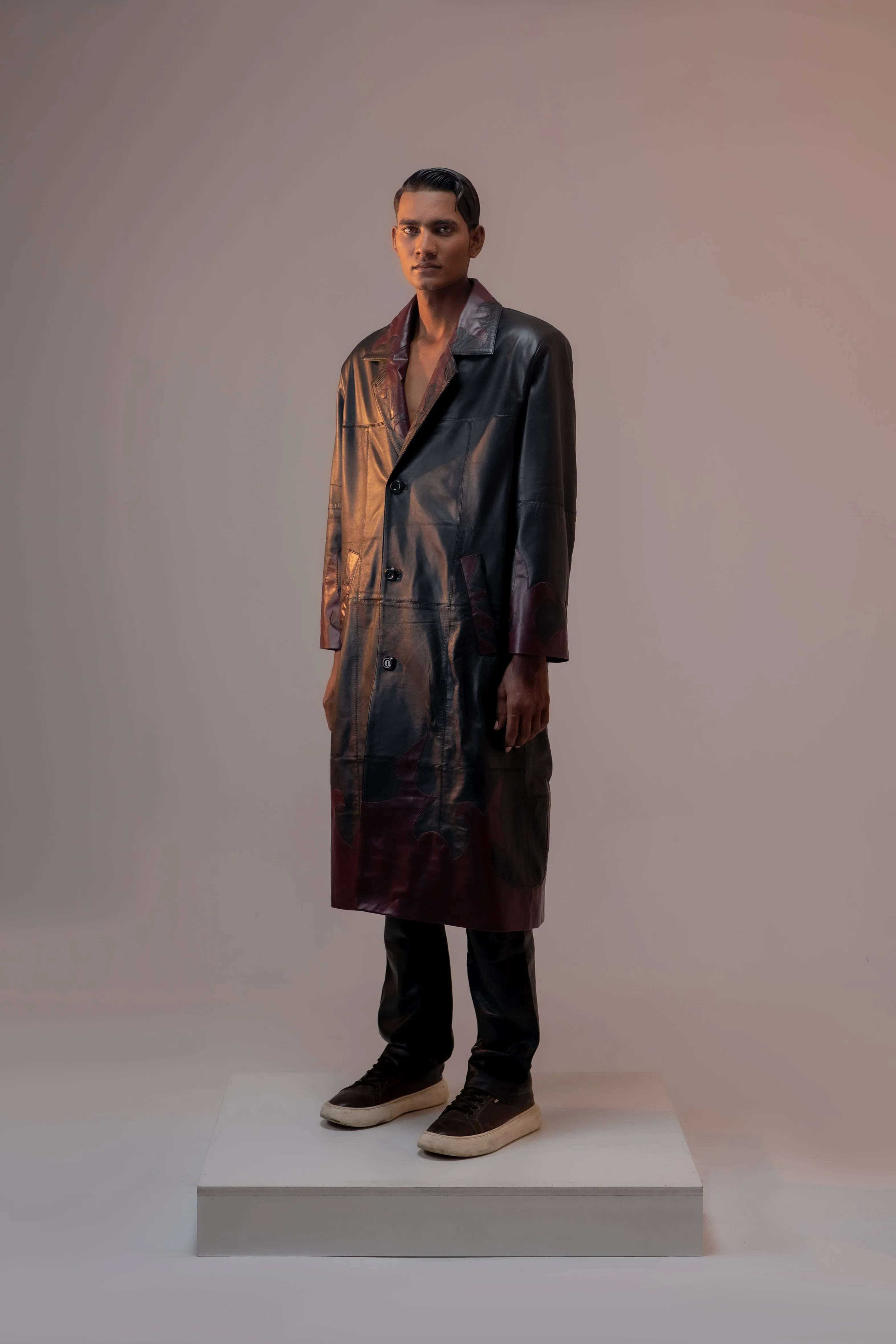 INFERNO ELEGANCE LEATHER COAT