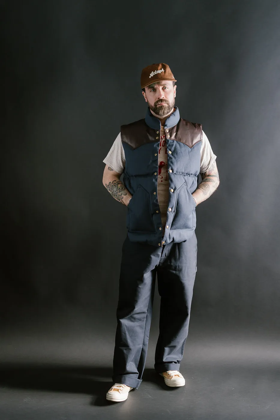 Lot 2223 - Rocky Mountain x Warehouse Canvas Down Vest - Navy