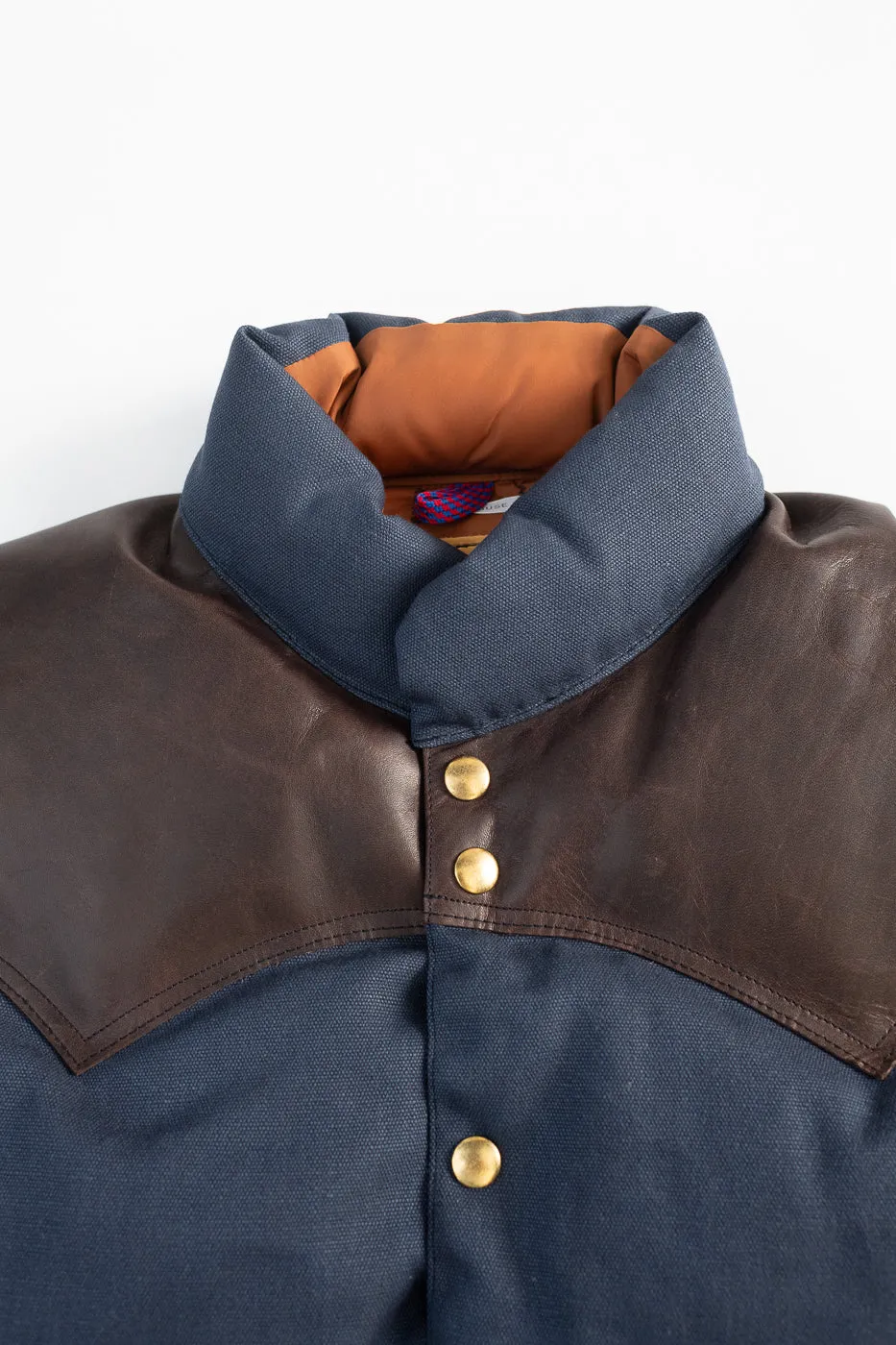 Lot 2223 - Rocky Mountain x Warehouse Canvas Down Vest - Navy