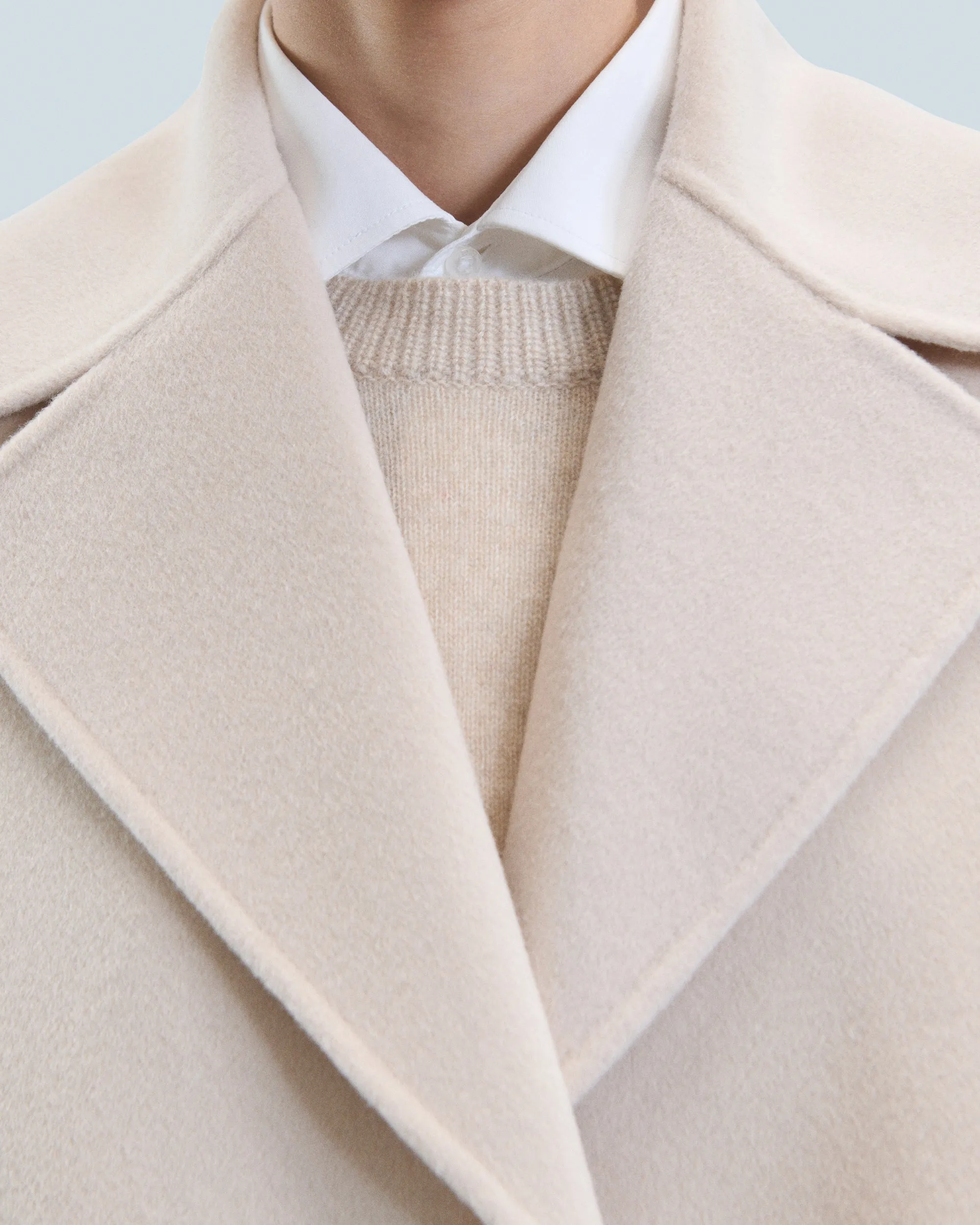 Outerwear Peacoat Jacket (W24 / WOMEN / Sand)