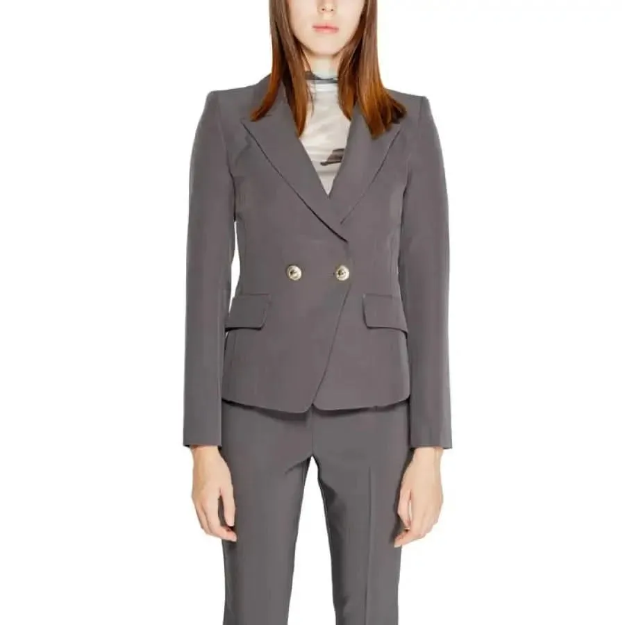 Rinascimento Women's Bordeaux Blazer with Lapel Collar