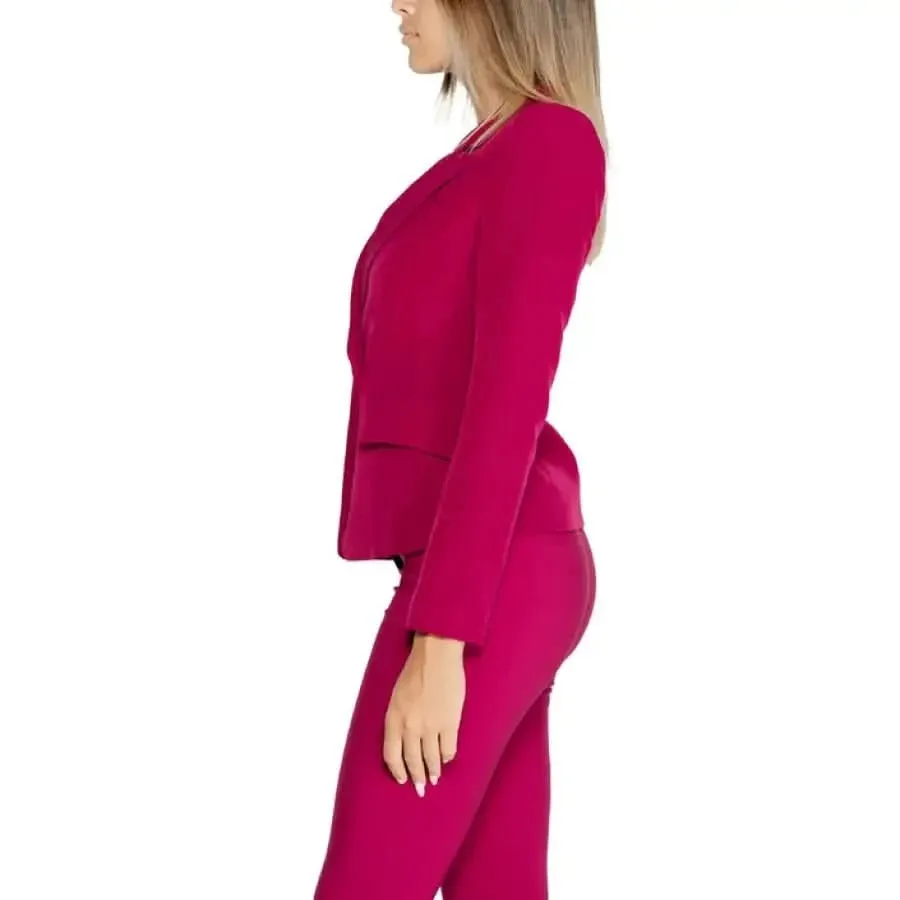 Rinascimento Women's Bordeaux Blazer with Lapel Collar