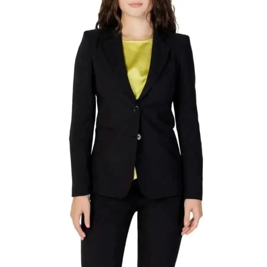 Sandro Ferrone Black Blazer for Women with Lapel Collar