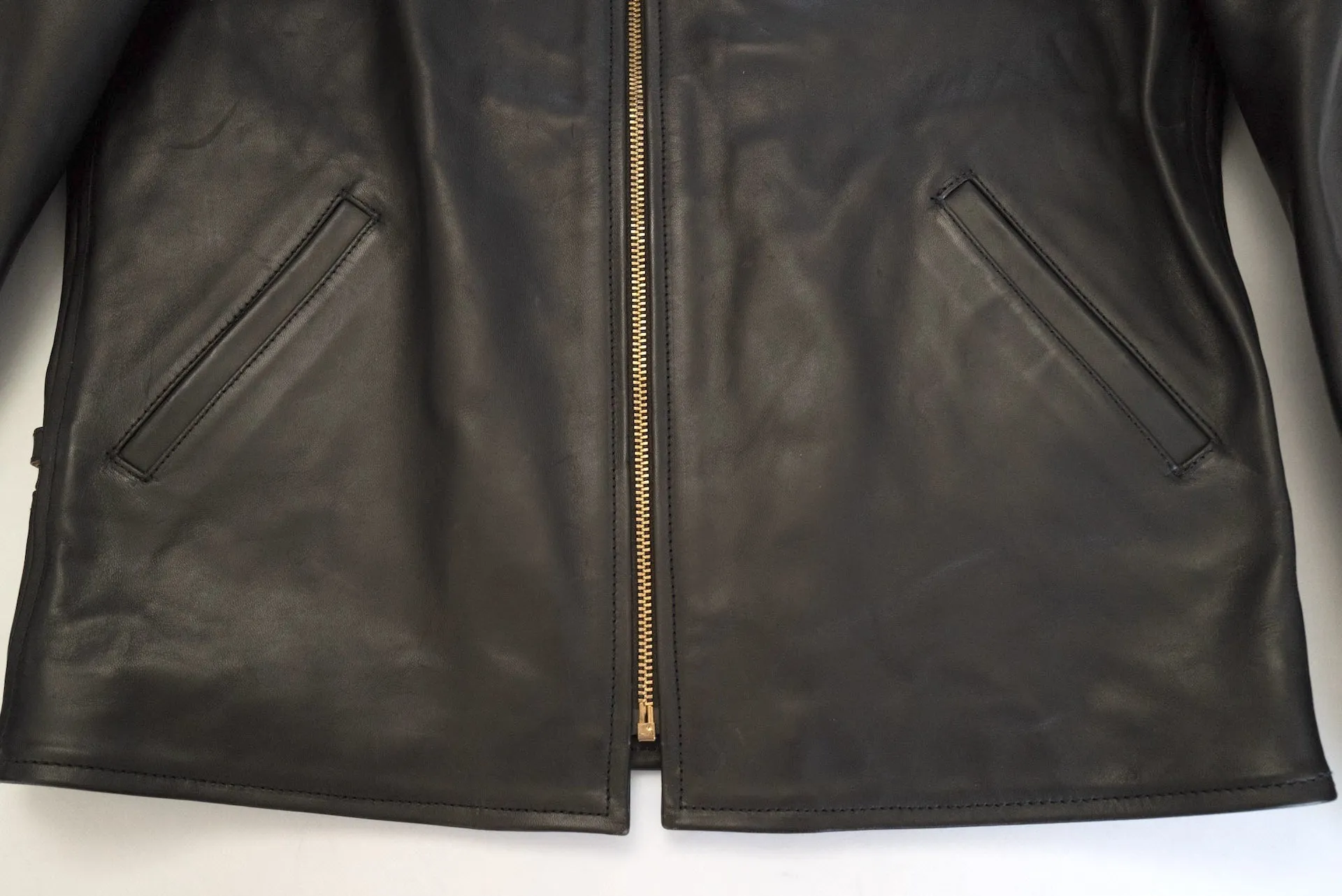 The Flat Head Horsehide 40s Single Sport Jacket (Black Tea-cored)