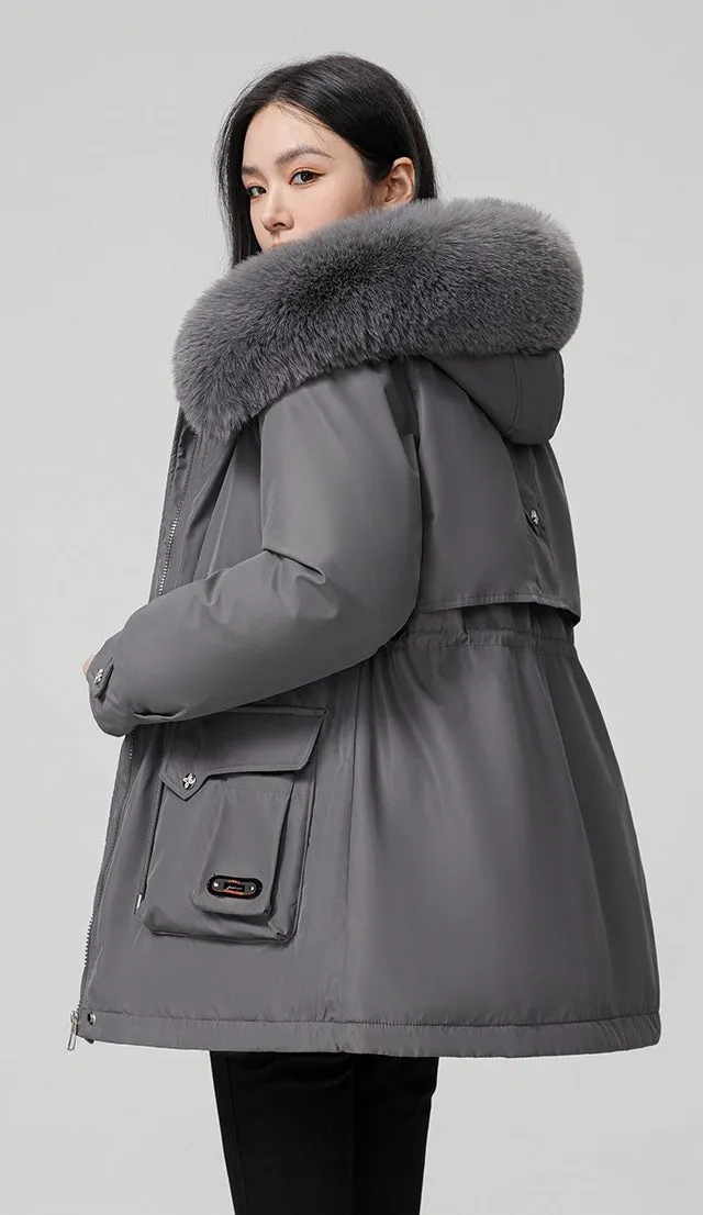 Thickened Hooded Parka Featuring a Fleece-Lined Interior