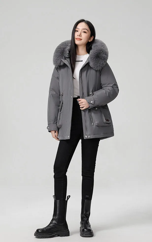 Thickened Hooded Parka Featuring a Fleece-Lined Interior